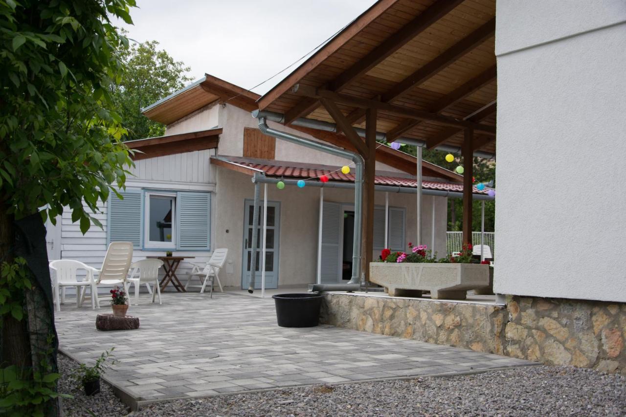 Klara Apartmanház Orfű Exterior foto
