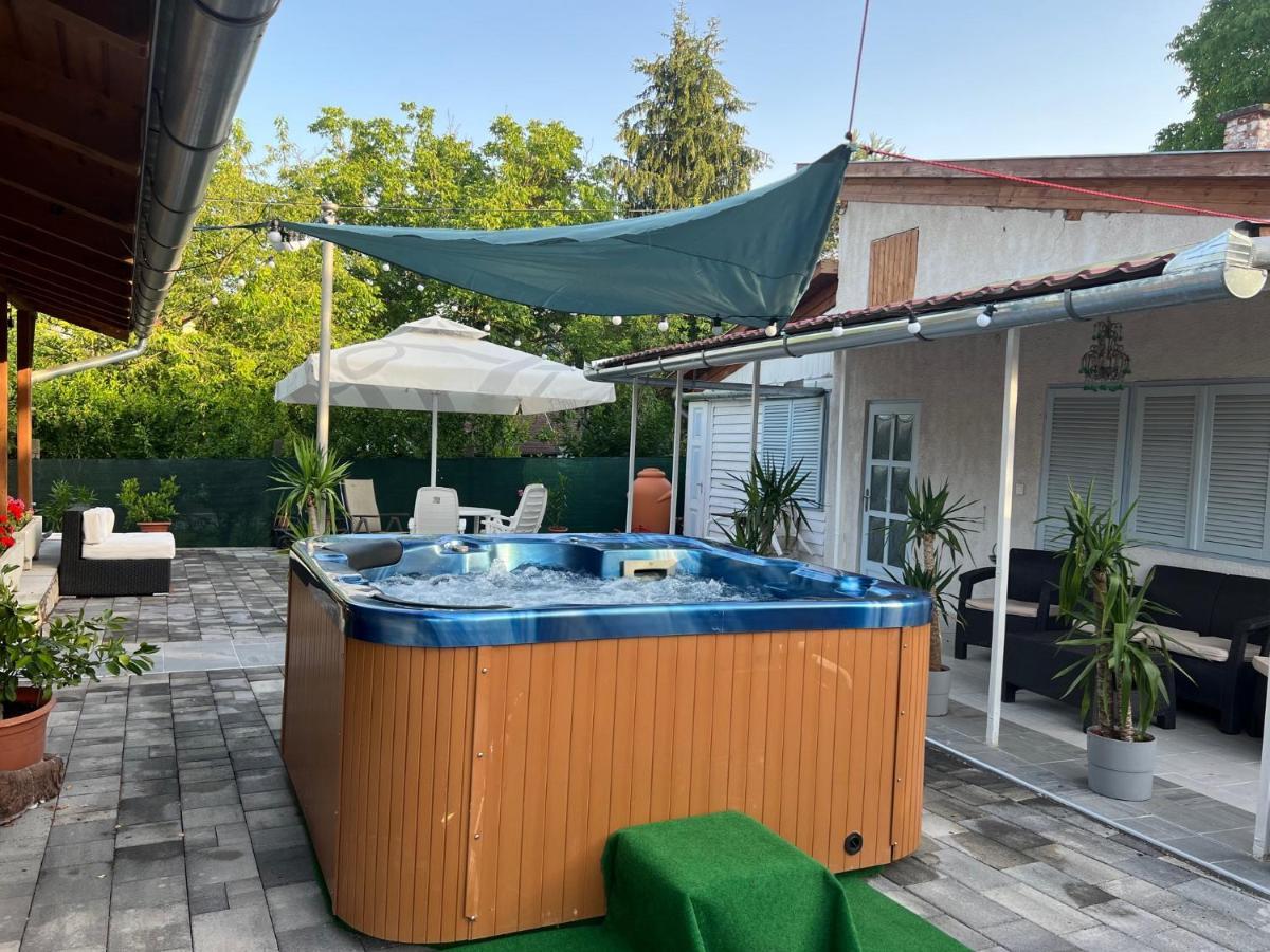 Klara Apartmanház Orfű Exterior foto